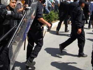 İstanbul Üniversitesinde 24 gözaltı