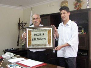 Bu tablo kelebek kanatlarından yapıldı