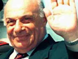 Denktaş, hastaneye kaldırıldı