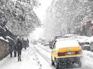 Kara kış felç etti