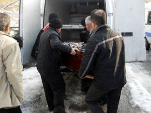 Yaşlı kadın evinde ölü bulundu