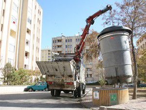 Selçukluda atıklar yeraltında toplanıyor
