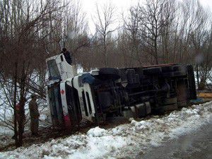 Akşehirde trafik kazaları: 6 yaralı