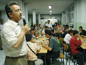 Kilisli çocuklar Karatayda