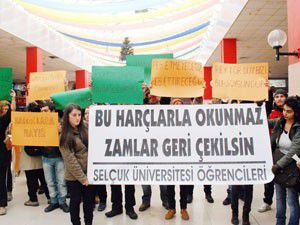 SÜ öğrencilerinden harç protestosu