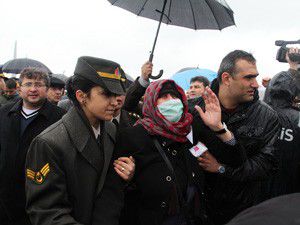 Şehit pilota hazin karşılama