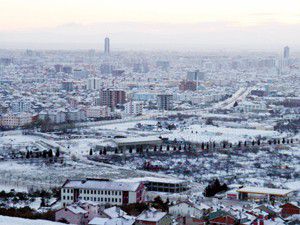 Konya güne karla uyandı