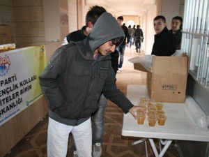 Ak Parti Çanakkale Şehitlerini andı