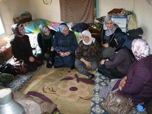 Ak Parti Konya İl Teşkilatından yaşlılara ziyaret