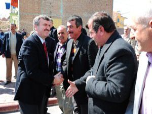 Başkan Akyürek vatandaşların sorunlarını dinledi