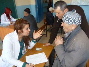 Gönüllü doktorlardan ücretsiz muayene