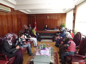 Engelli öğrenci ve velilerinden Kaymakama ziyaret