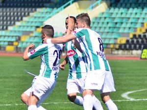 Konyaspor son dakika golüyle berabere bitirdi