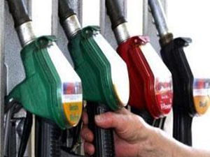 Benzine büyük zam!