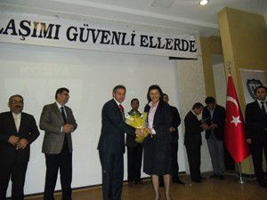 Minibüsçüler kent protokolünü buluşturdu