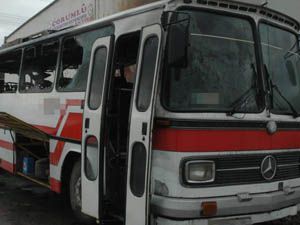 İşçileri taşıyan otobüs yandı