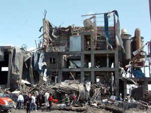 Tekstil fabrikasında patlama 4 ölü, 9 yaralı