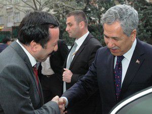 Bülent Arınç S.Ü.yü ziyaret etti