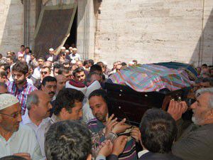 Belgin Aydının kızı toprağa verildi