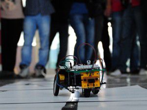 Geleceğin robot tasarımcıları yarıştı