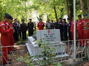 Türk Yıldızları, şehit Türk Yıldızını unutmadı