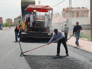 Karatayda asfalt çalışmaları hız kesmiyor