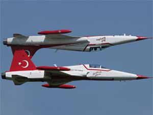 Türk Yıldızları nefes kesti