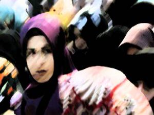 Başörtülü kıza ağır hakaretler