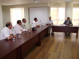 Karatayda muhtarlarla belediye elele