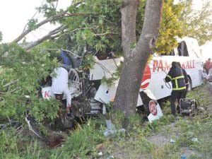 Kütahyada feci kaza 11 ölü, 34 yaralı