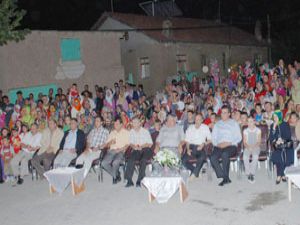 Meramda mahalle şenlikleri sürüyor