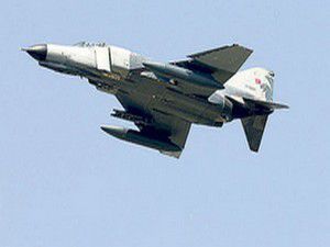 Suriyenin düşürdüğü uçakla ilgili ilk görüntüler