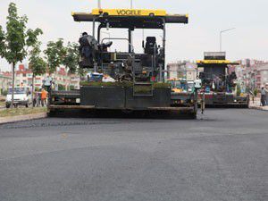 Selçukluda caddeler yeniden düzenleniyor