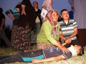 Otomobille kurs otobüsü çarpıştı: 35 yaralı