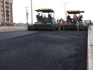 Selçukluda asfalt çalışmaları sürüyor