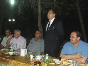 Karapınarda Aksoya veda yemeği