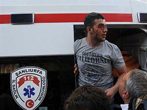 Ambulansın anahtarını çaldı!