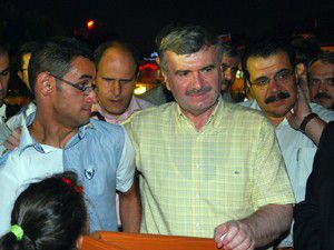 Engelli dernekleri ile iftar sofrasında buluştular