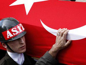 Diyarbakırda hain tuzak: 2 asker şehit