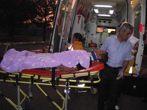 Kuluda otomobil şarampole yuvarladı!