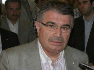 Cesetlerini minibüsle kaçırmışlar