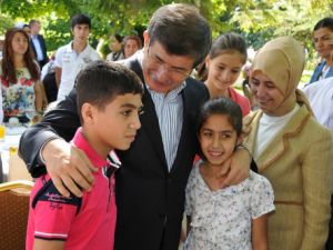 Davutoğlu: "Şehitlerin emanetine sahip çıkacağız"