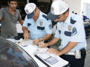 Ehliyet ve ruhsatlar değişiyor