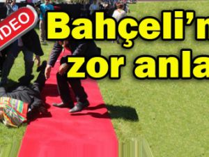 Bahçeli yere çakıldı