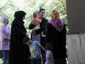 Bir yıldır Uyuyorlar