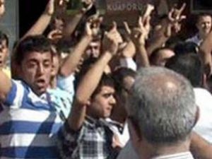 Bingölde BDP İl Binasına Saldırı