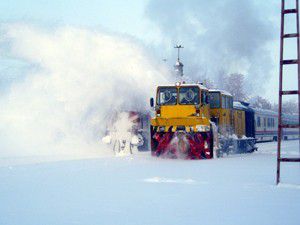 60 yıllık demiryolu hattı yenileniyor