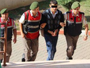 Hırsız evlat baba evini soydu!