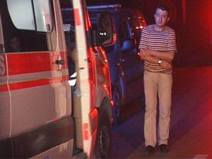 Bagajı yanan araçtan çıkamadı