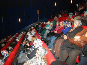 KARMEK, kursiyerlere sinema keyfi yaşattı